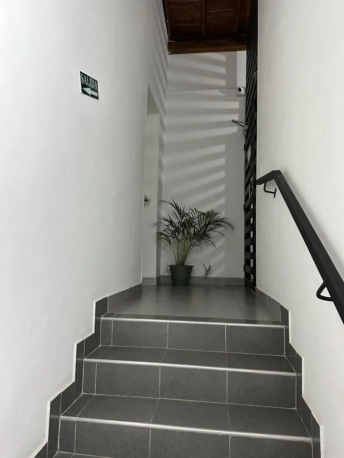 Aparta estudio amoblado Medellin, San joaquin