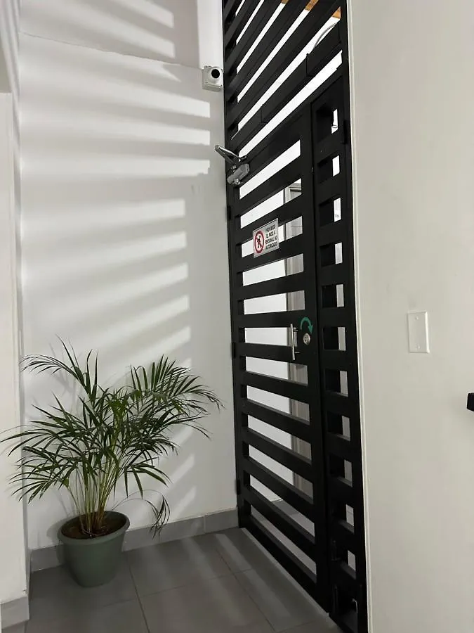 Aparta estudio amoblado Medellin, San joaquin Colombia